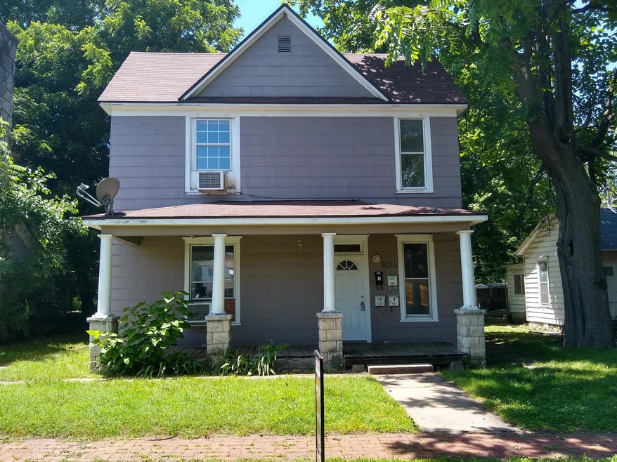 824 S Moffet Ave_Front View