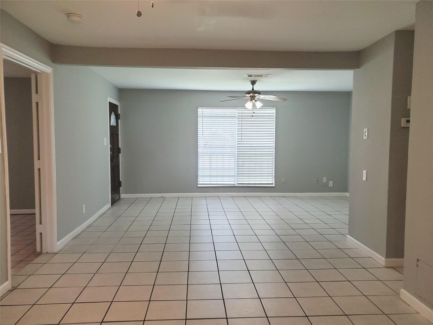 3020 Sagebrush Dr, Houston, TX 77093 - photo 1