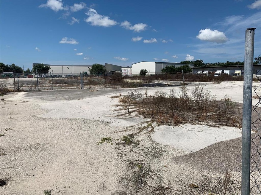 1922 Tampa Blvd E, Tampa, FL 33619 - photo 1