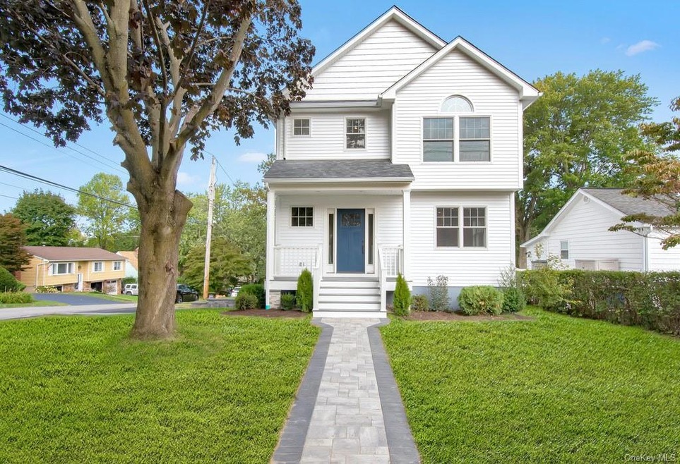 186 Pythian Ave, Hawthorne, NY 10532 - photo 1