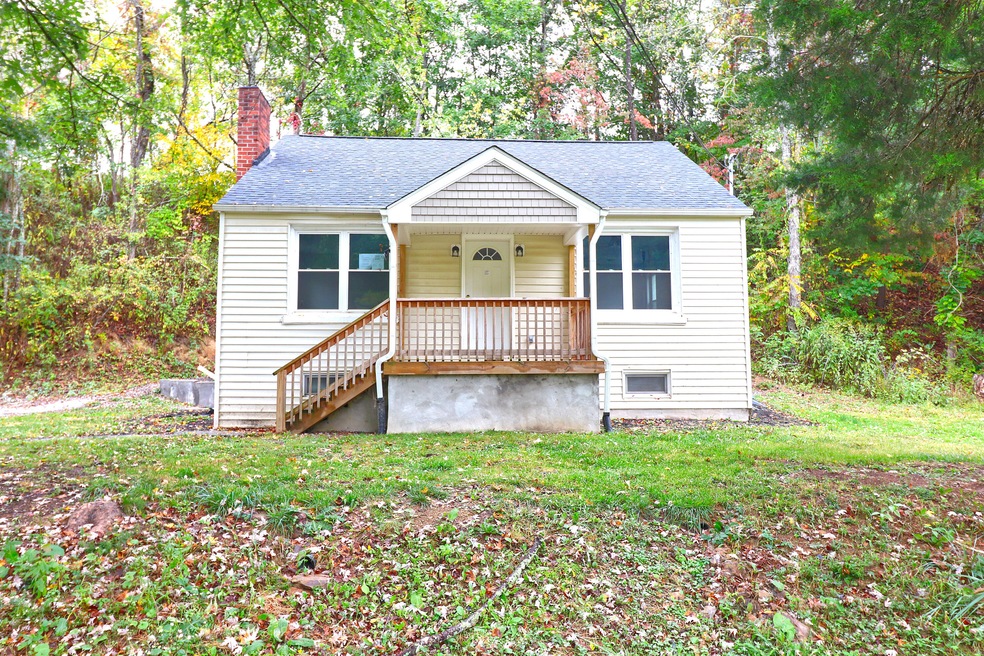 4313 Brookmont Rd, Pulaski, VA 24301 - photo 1