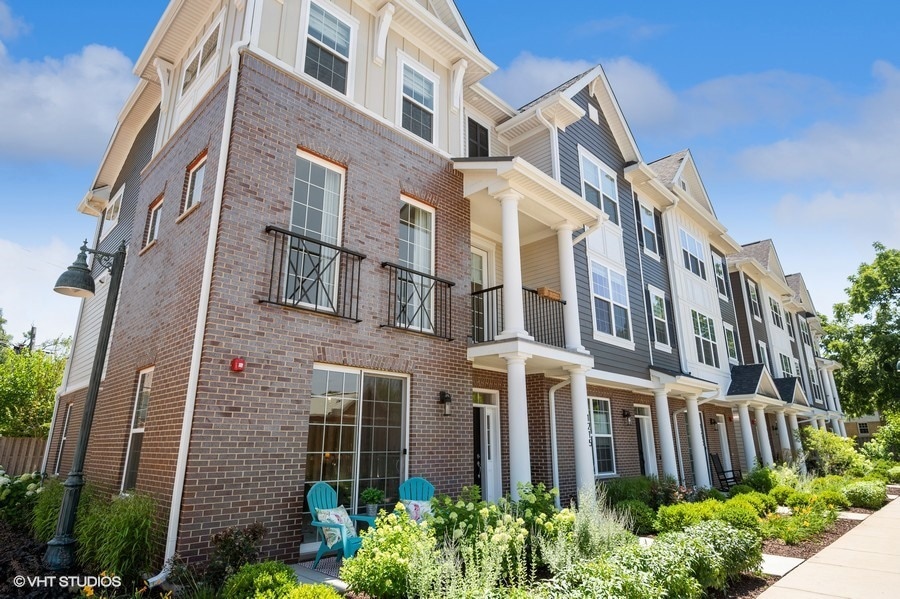 Sold $735,000 • Co-Listing Agent