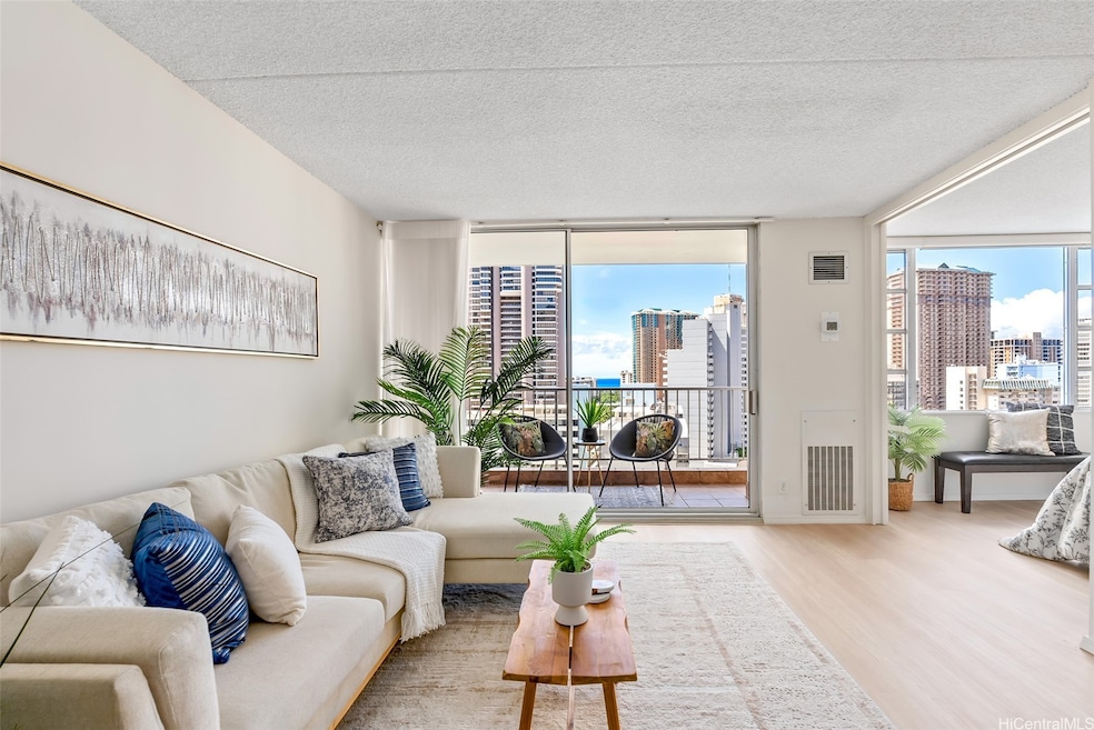 Under Contract $469,000