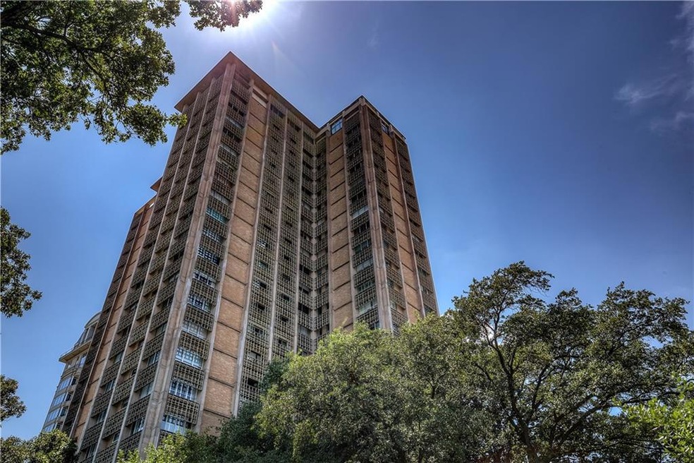 The first high rise built on Turtle Creek, on the 