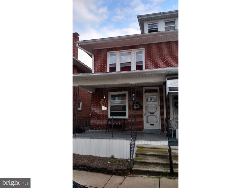 210 Bernhart Ave, Reading, PA 19605 - photo 1