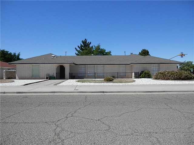 10731 Aldama Ct, El Paso, TX 79935 - photo 1