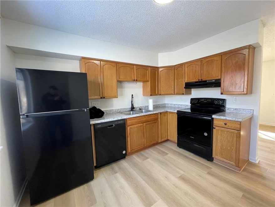 10818 W 57th St, Shawnee, KS 66203 - photo 1