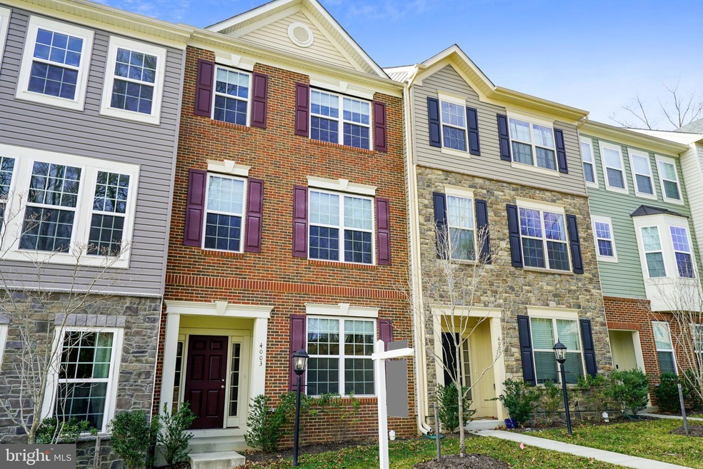 4003 Bradys Hill Rd, Triangle, VA 22172 - photo 1