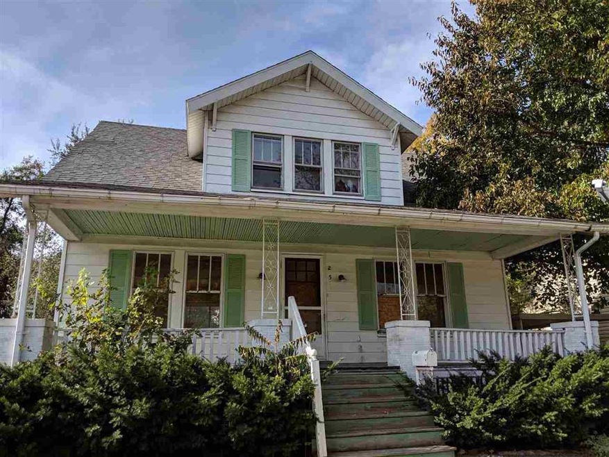 253 N Jackson St, Bay City, MI 48708 - photo 1