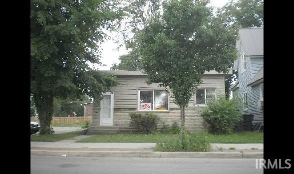 1018 S Main St, Elkhart, IN 46516 - photo 1