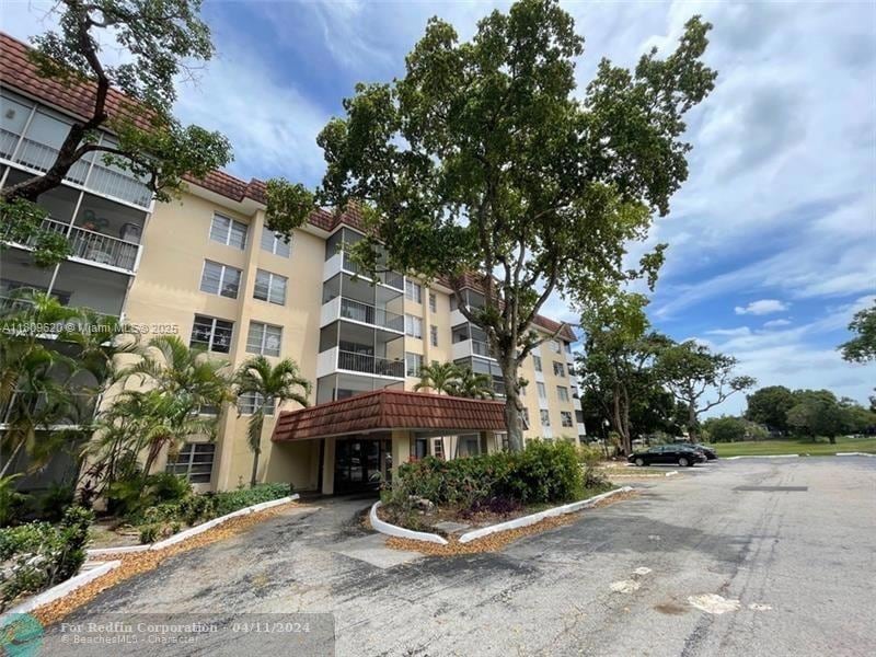 4156 Inverrary Dr unit 204, Lauderhill, FL 33319 - photo 1