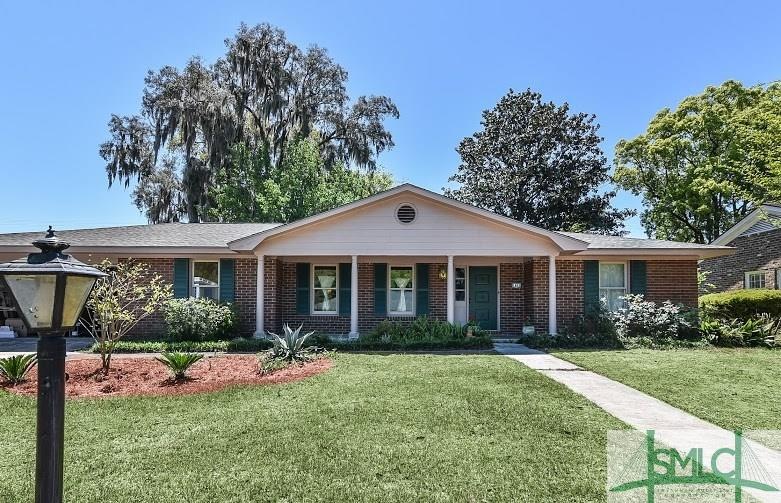 Updated Brick home in Mayfair!