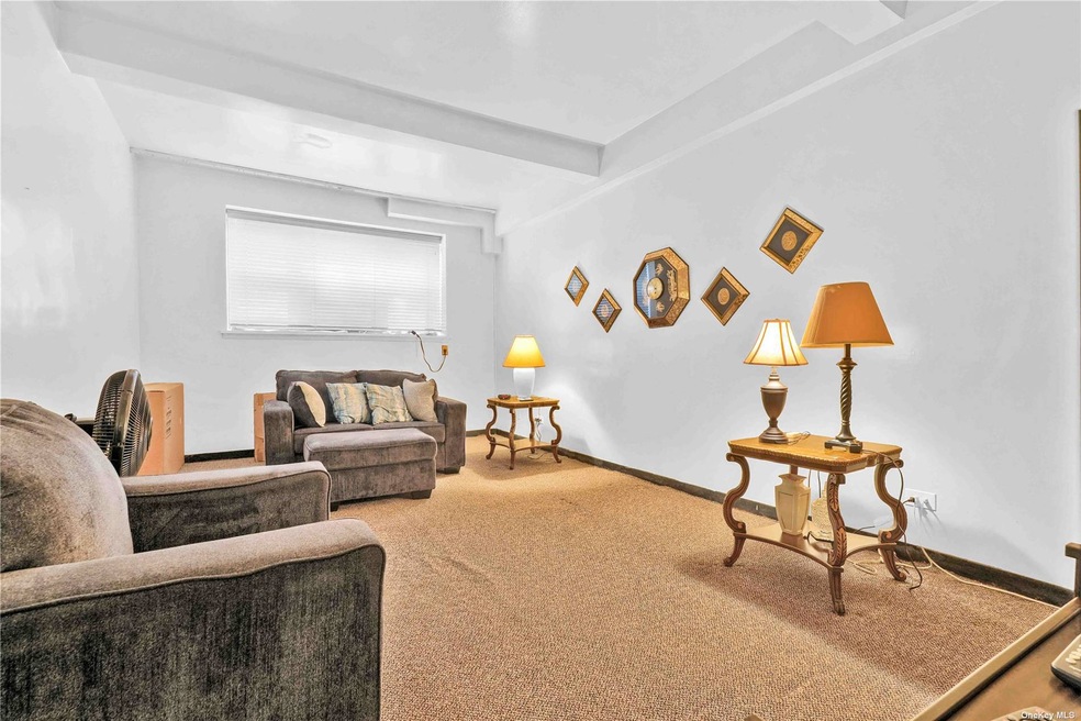 13820 31st Rd unit 1R, Flushing, NY 11354 - photo 1