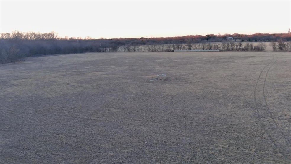 9999999 Azle Hwy, Weatherford, TX 76085 - photo 1