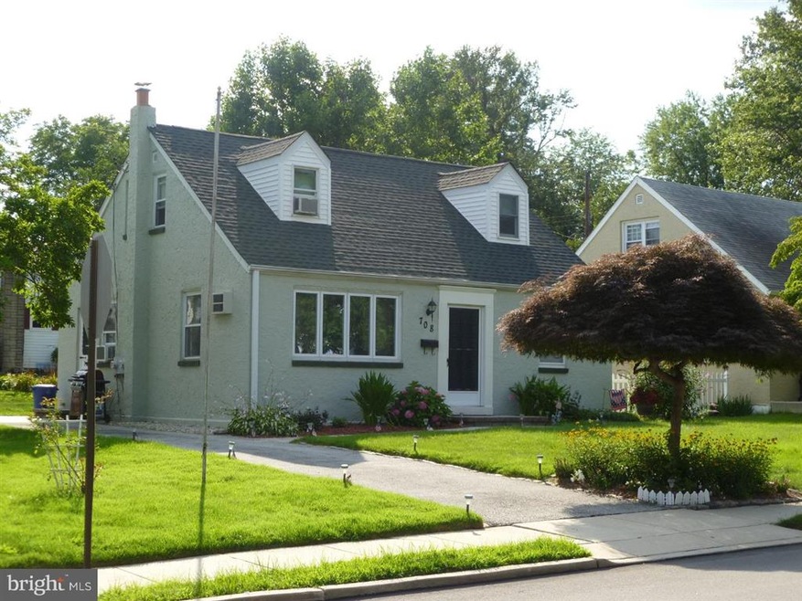 708 Pearl Ave, Morton, PA 19070 - photo 1