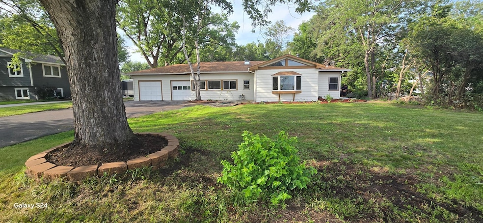 10162 93rd Ave N, Maple Grove, MN 55369 - photo 1