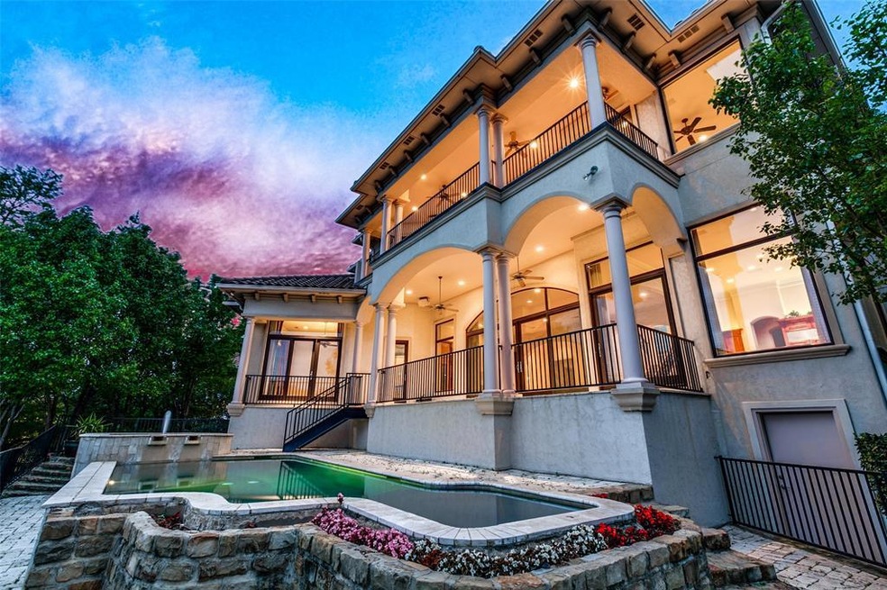 Beuatiful Meditteranean Golf Course Home in Gated 