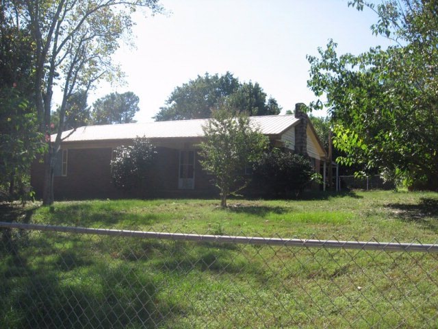 238 Lagens Way, Douglas, GA 31533 - photo 1