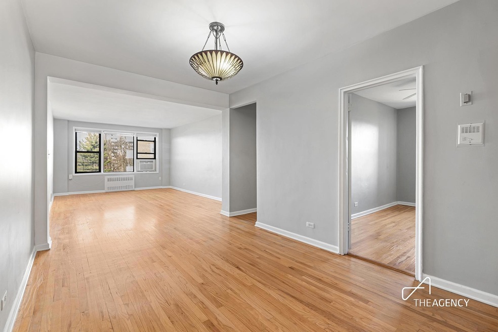 645 W 239 Th St unit 5-B, Bronx, NY 10463 - photo 1