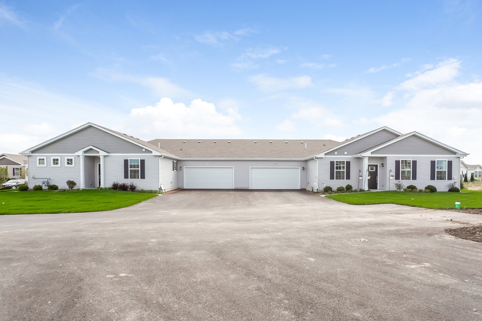 Amazing new Chandler home in exemplary lifestyle c