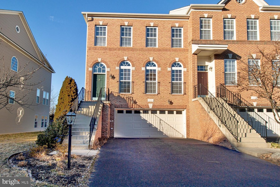 42034 Angel Arch Terrace, Stone Ridge, VA 20105 - photo 1