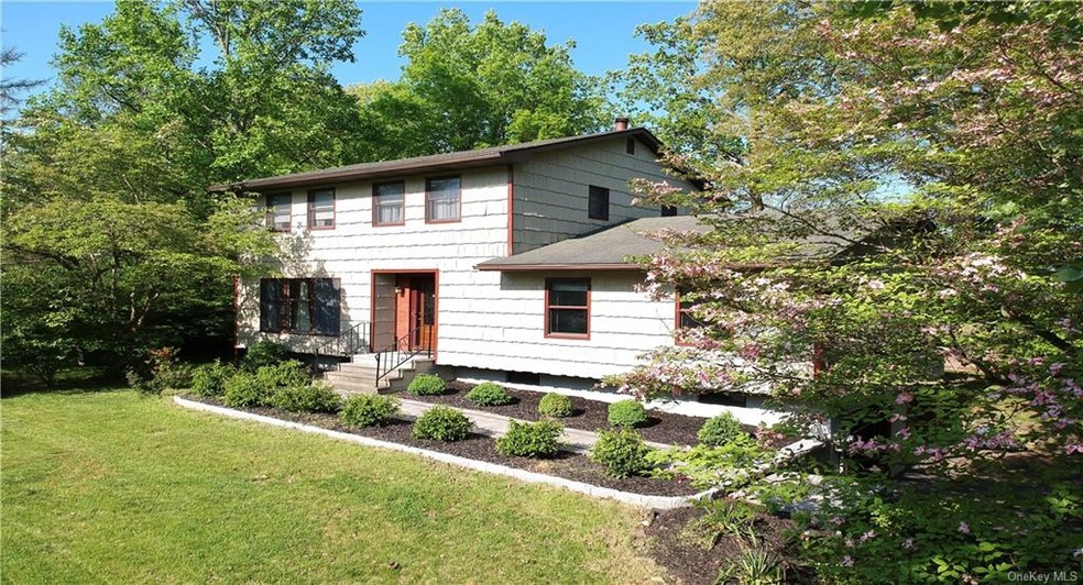 31 Cornfield Rd, Middletown, NY 10940 - photo 1