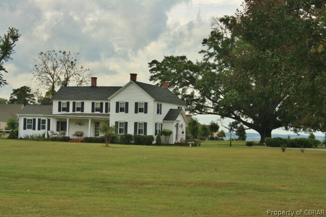 724 Benson Rd, Weems, VA 22576 - photo 1