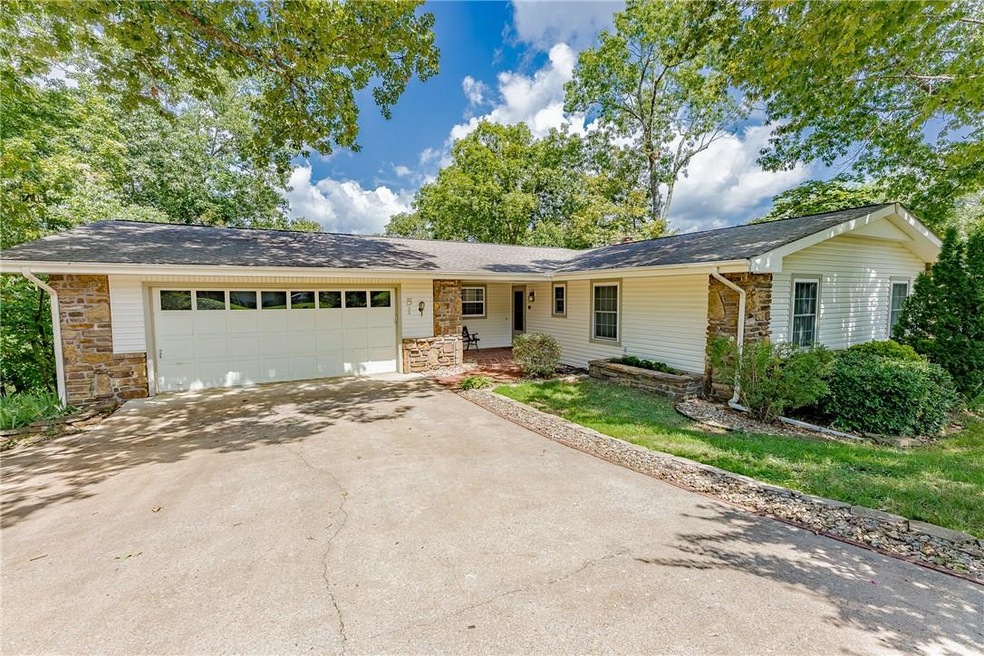 51 Mayfair Dr, Bella Vista, AR 72715 - photo 1