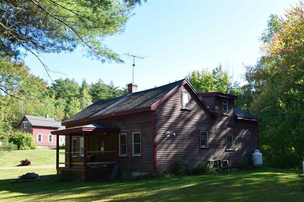8 Lewis Piper Rd, Holderness, NH 03245 - photo 1
