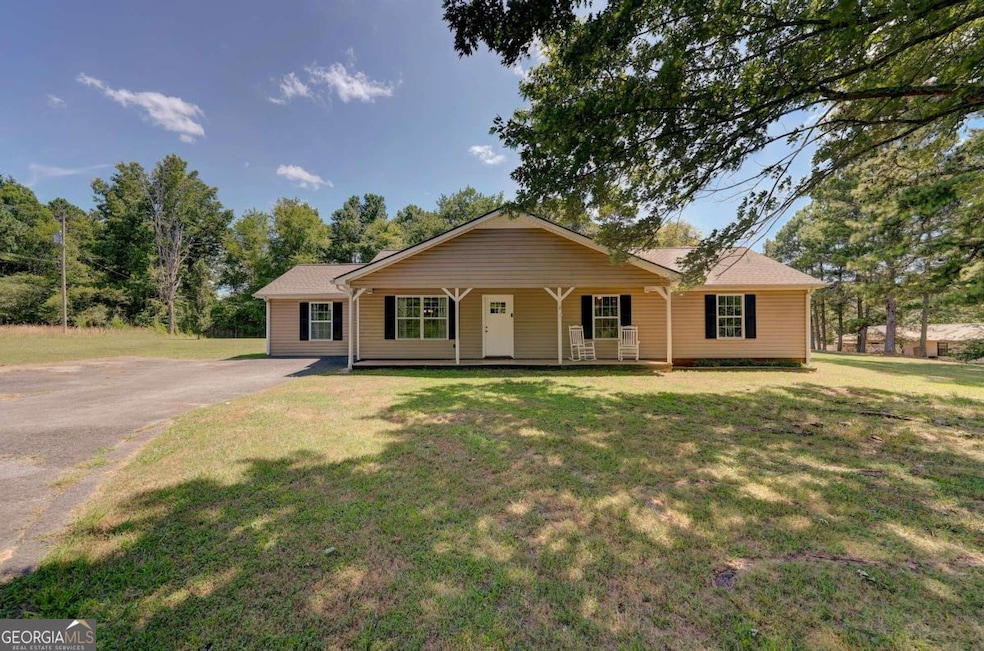 174 Sunrise Cir SE, Calhoun, GA 30701 - photo 1