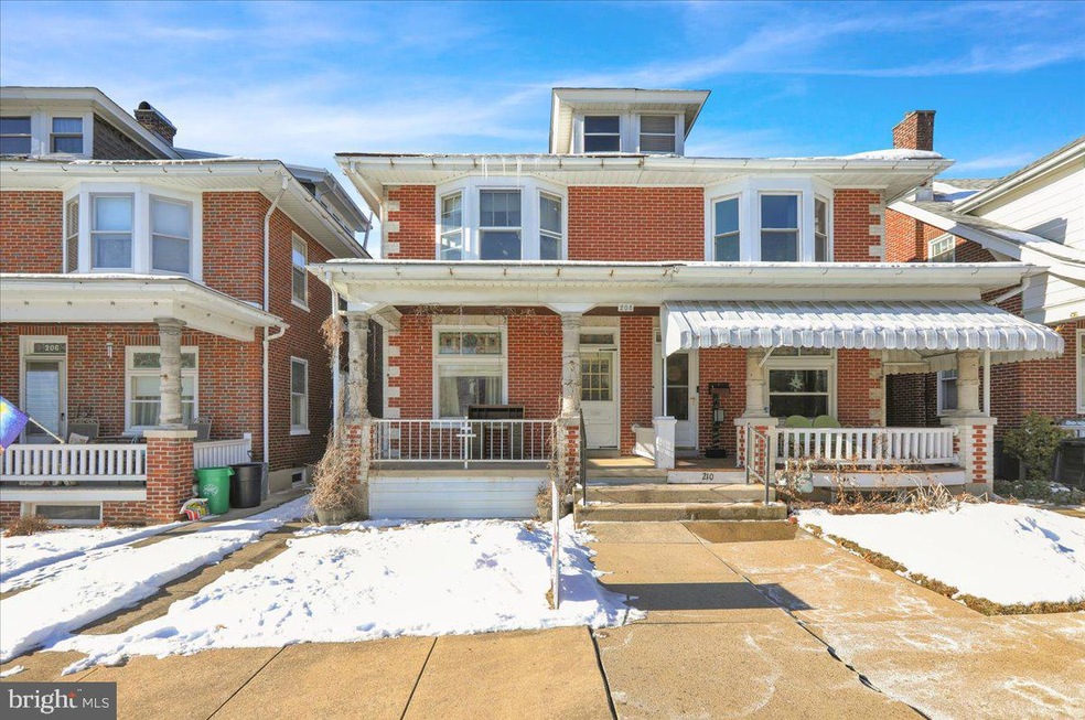 208 State St, Reading, PA 19607 - photo 1