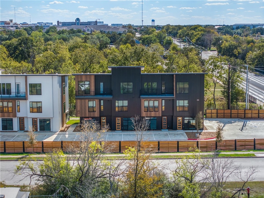 2539 E Villa Maria Rd unit 11D, Bryan, TX 77802 - photo 1