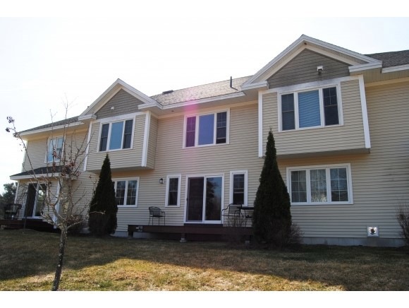 4 Stonewall Dr, Rochester, NH 03868 - photo 1