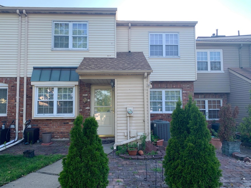 6 Revere Ln unit C, Staten Island, NY 10306 - photo 1