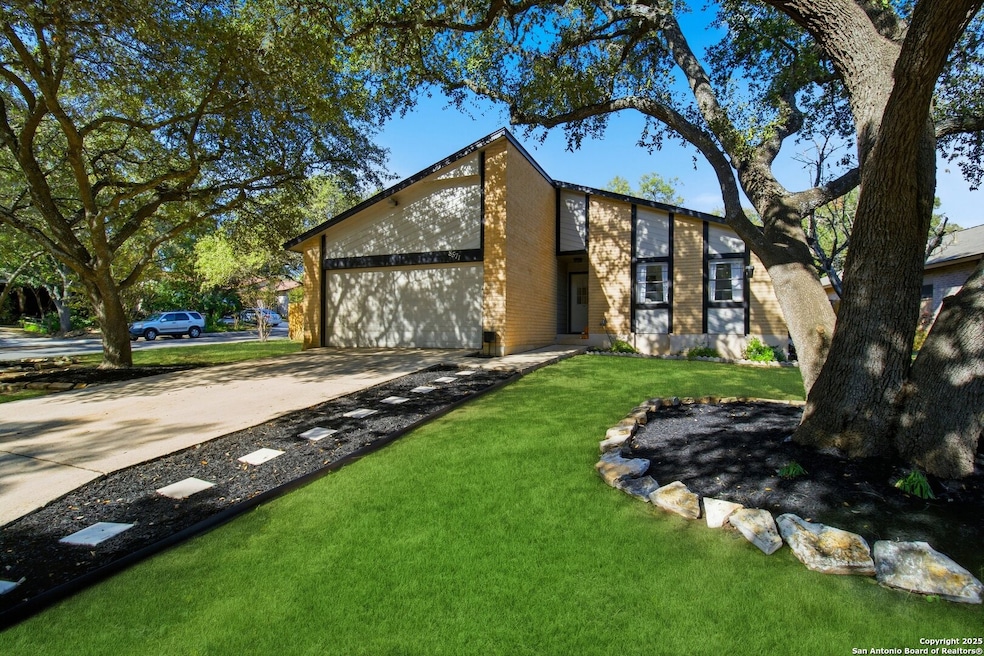 8571 Timber Briar St, San Antonio, TX 78250 - photo 1