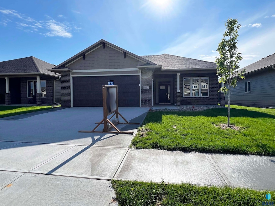 For Sale $421,120 • Co-Listing Agent