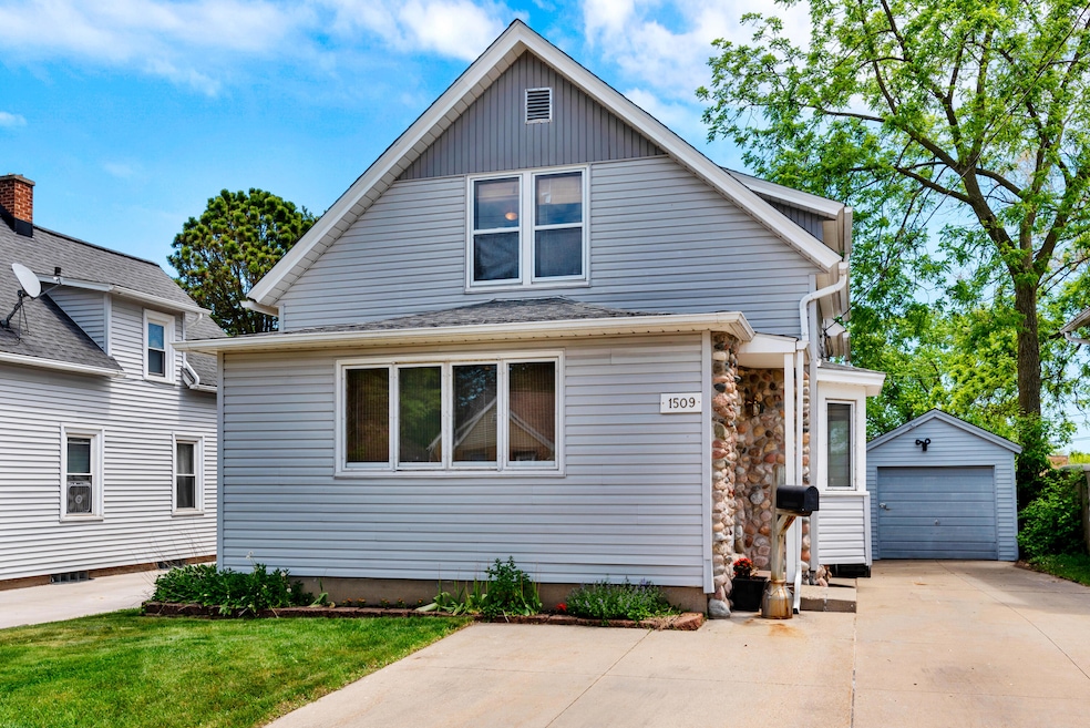 1509 Monroe Street-20