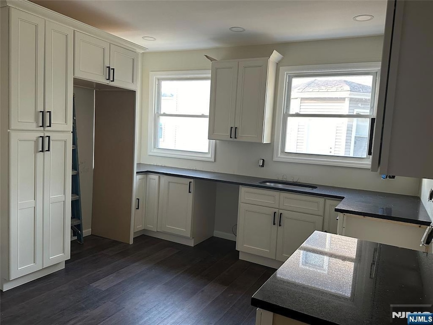 For Rent $2,400/month