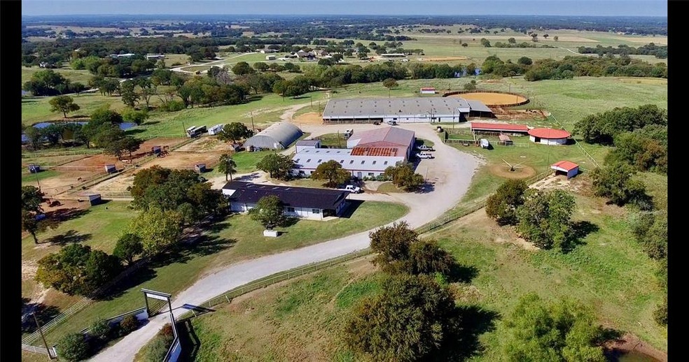 6955 S Fm 51, Boyd, TX 76023 - photo 1