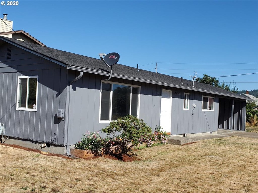 544 SW 1st St, Sheridan, OR 97378 - photo 1