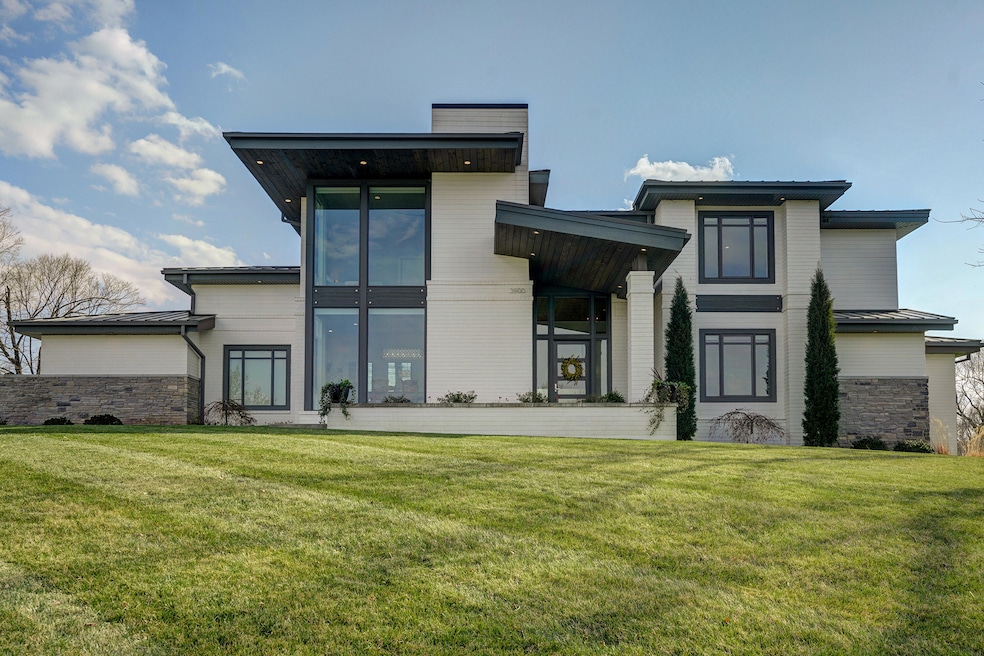 3900 E Dunrobin Dr-66