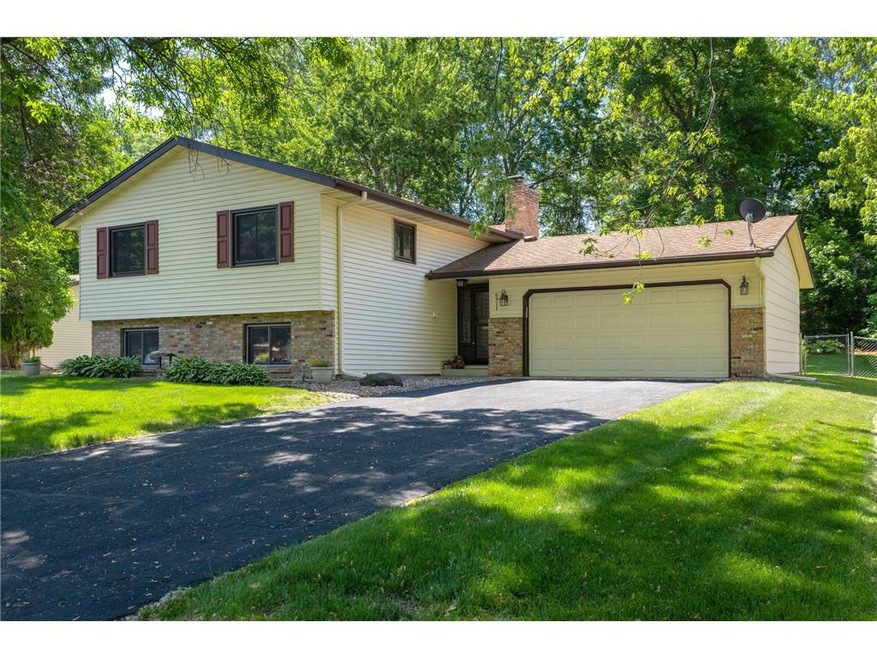 Front with great curb appeal