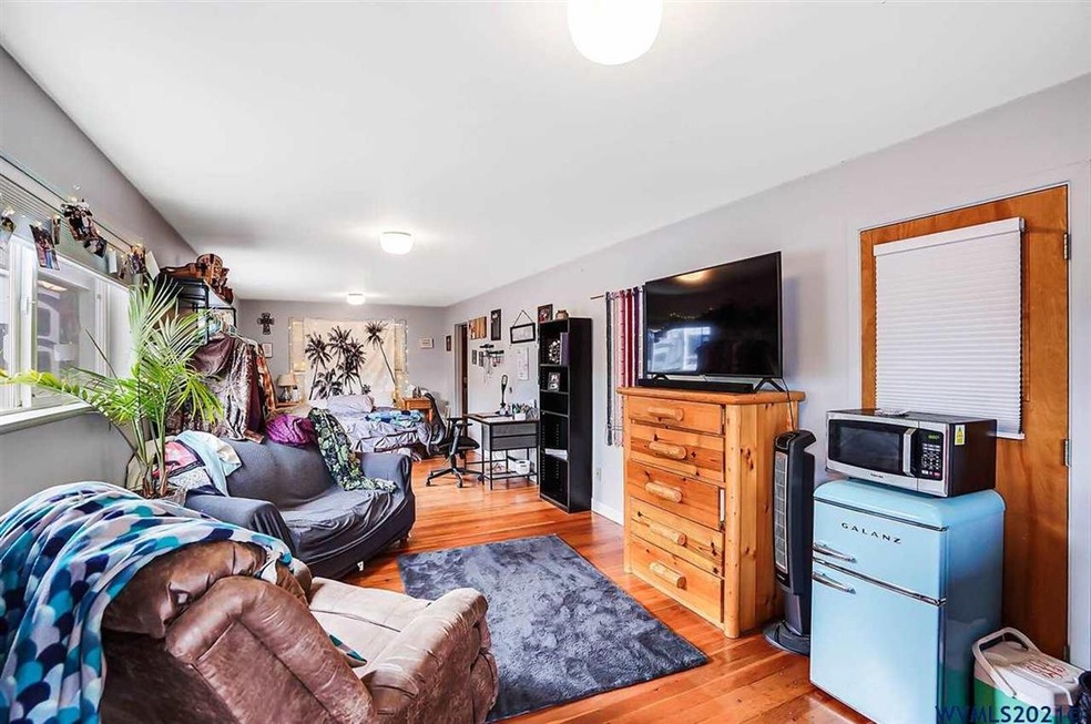 39141 Richardson Gap Rd, Scio, OR 97374 - photo 1