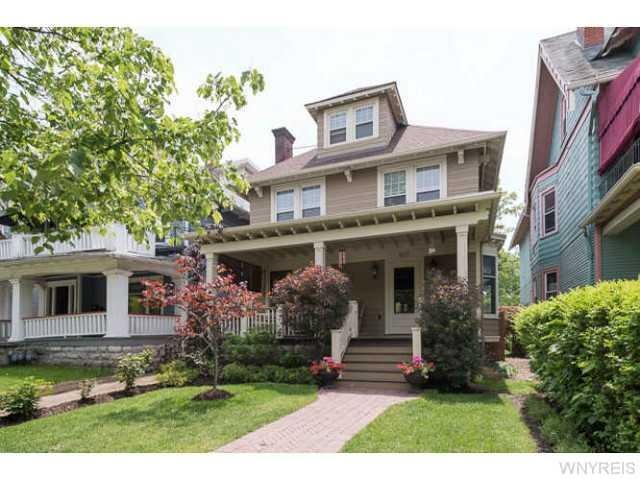 Exterior Front Gracious Arts and Crafts style home