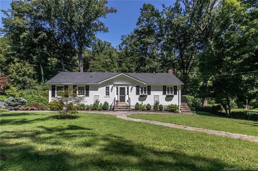 82 Pond Rd, Easton, CT 06612 - photo 1