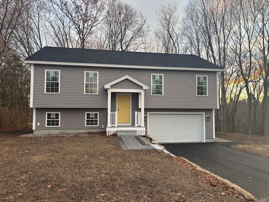15 Bartlett St, Epping, NH 03042 - photo 1