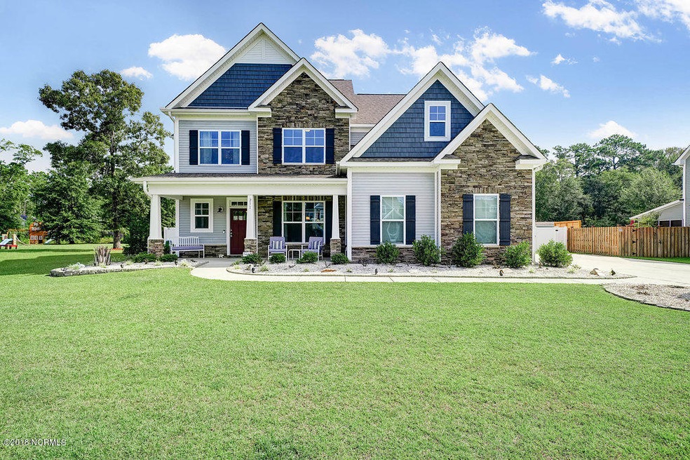 231EastConollyCourt-01