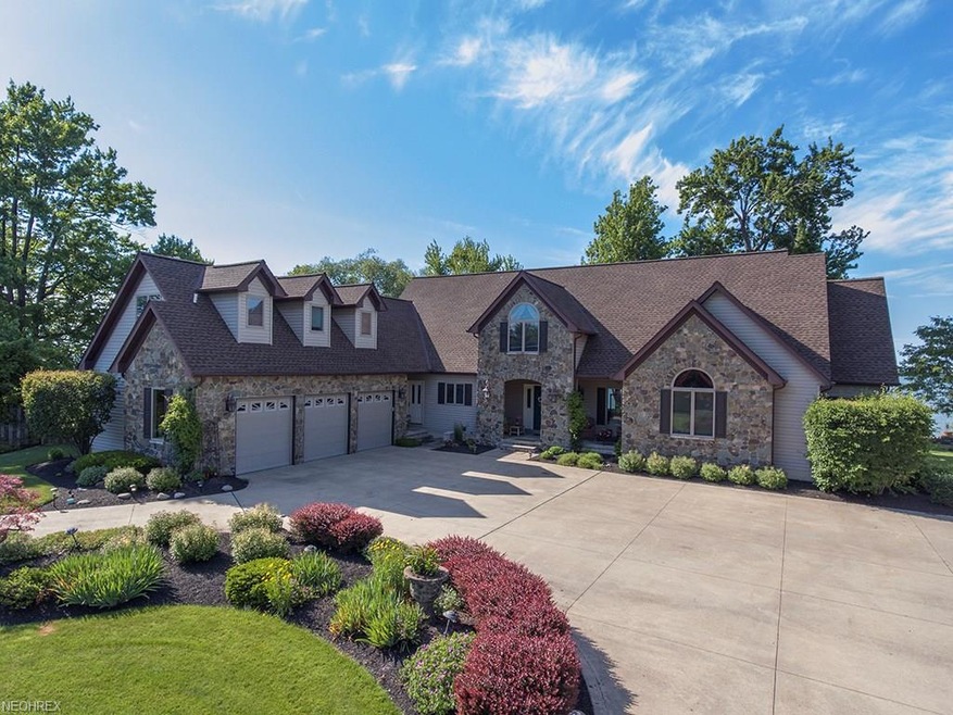 4233 E Lake Rd, Sheffield Lake, OH 44054 - photo 1