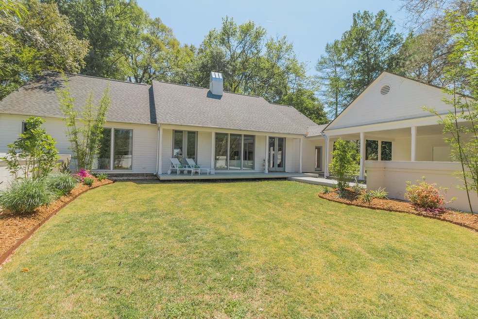 153 Acacia front