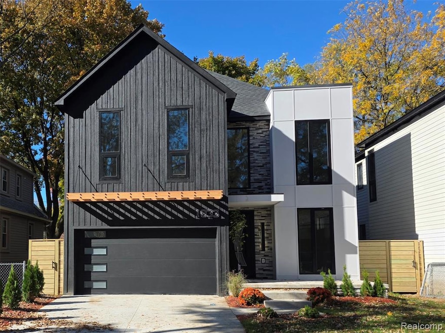 1833 N Washington Ave, Royal Oak, MI 48073 - photo 1